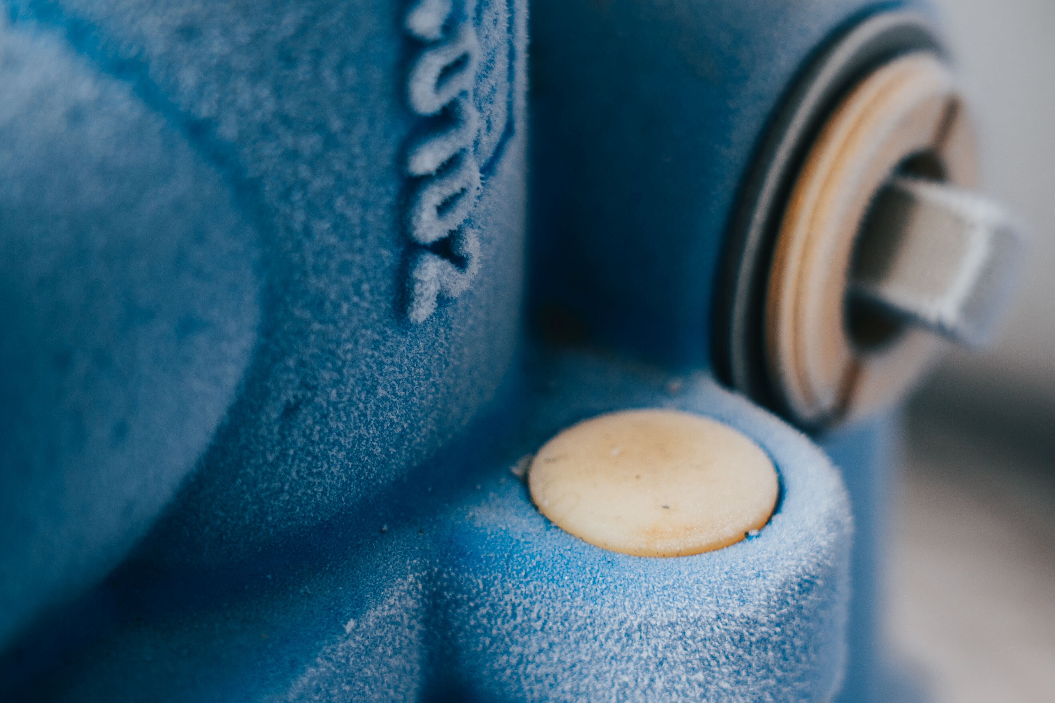 Leak test of a tapping valve